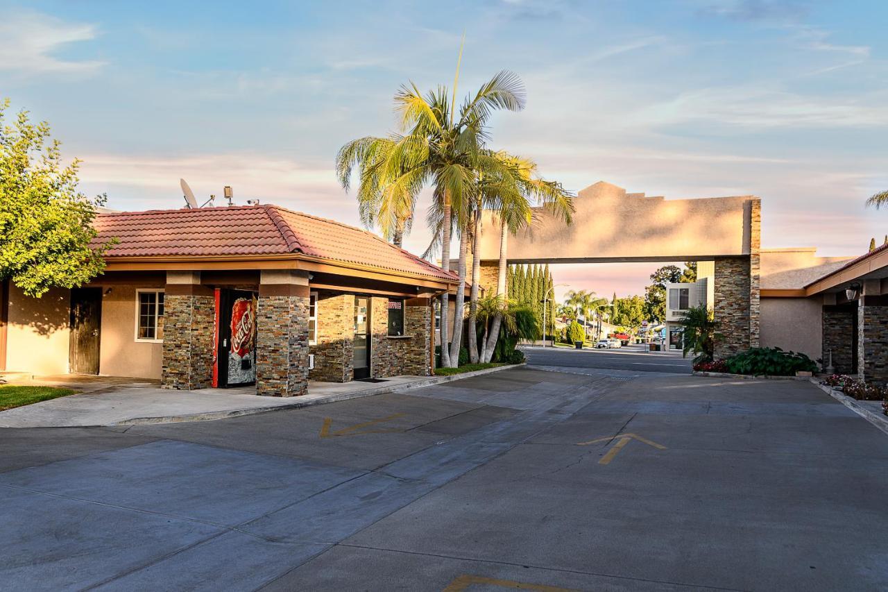 Hyland Inn Brea Exterior foto