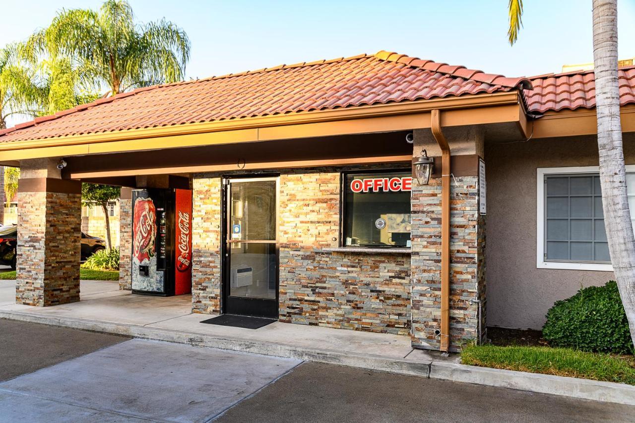 Hyland Inn Brea Exterior foto