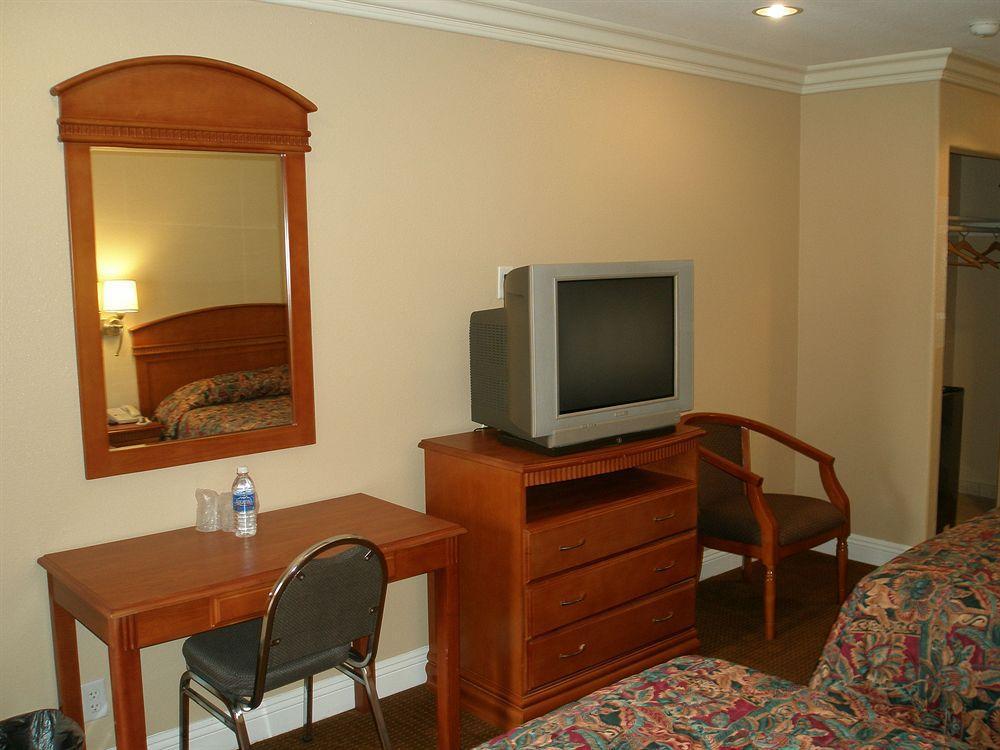 Hyland Inn Brea Zimmer foto